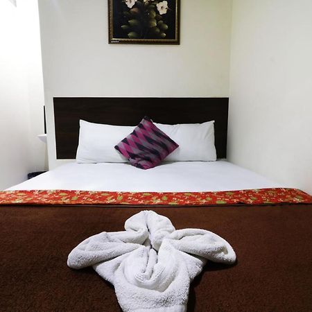 Bantal Guling Pasar Baru Hotell Bandung Exteriör bild