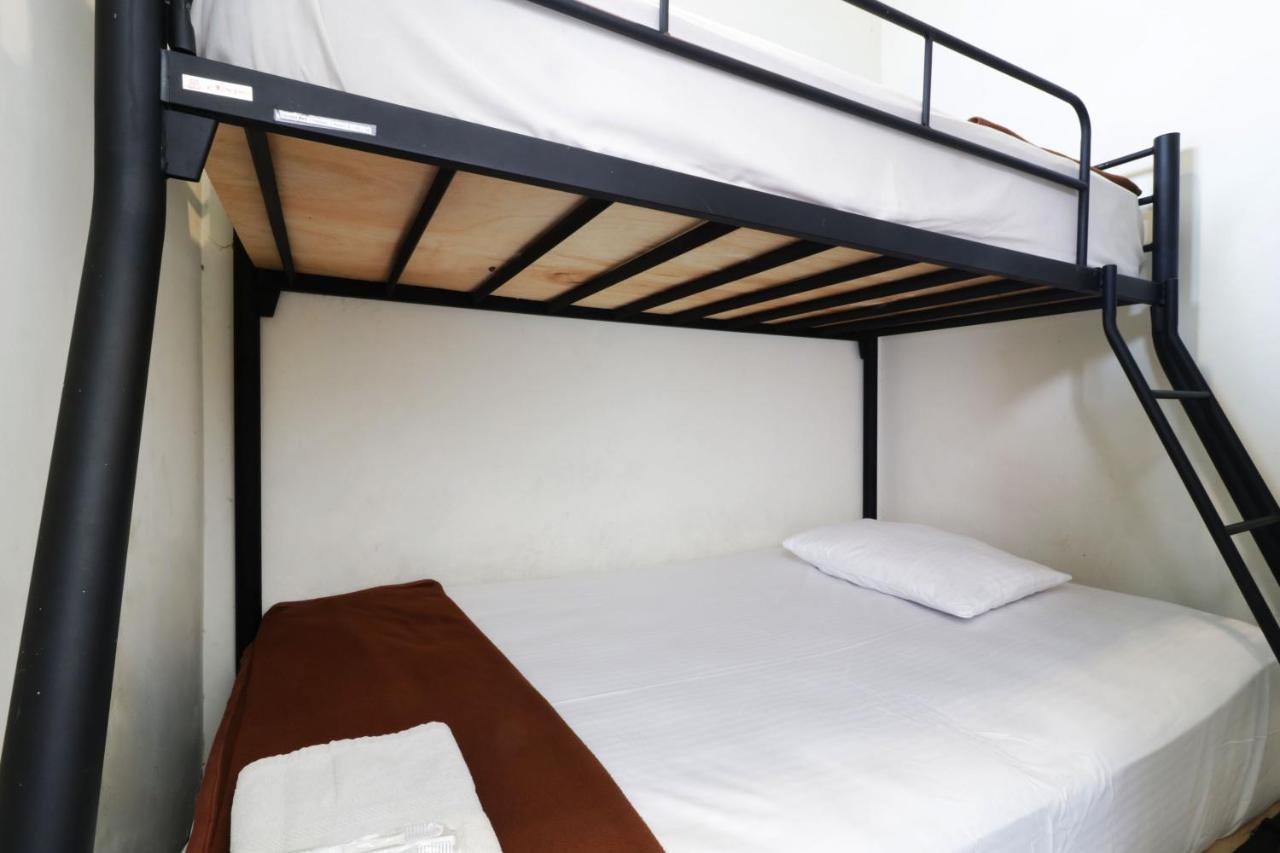 Bantal Guling Pasar Baru Hotell Bandung Exteriör bild