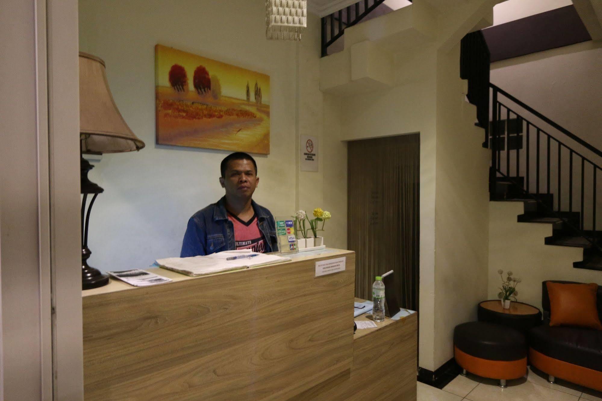 Bantal Guling Pasar Baru Hotell Bandung Exteriör bild